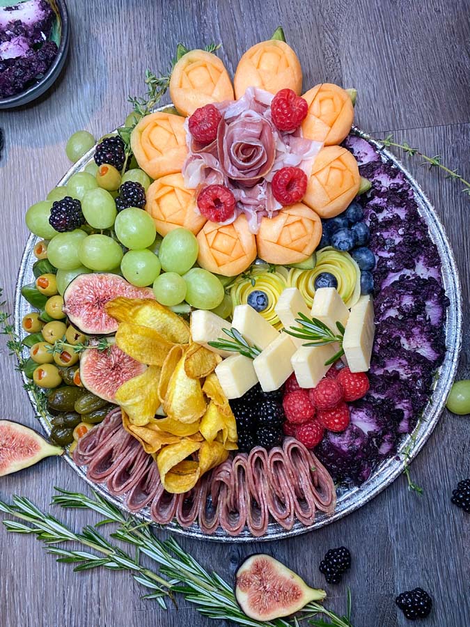 Picnic sized charcuterie platter for two - Bouquet Appetit